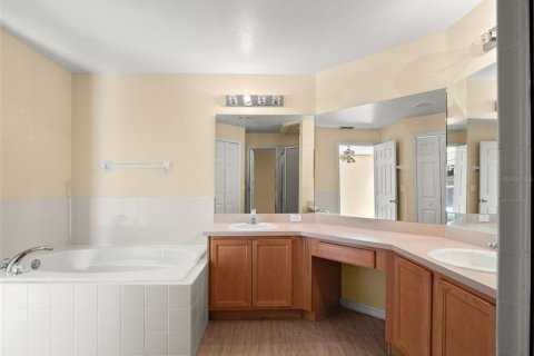 Casa en venta en Tavares, Florida, 3 dormitorios, 149.29 m2 № 2151171 - foto 18