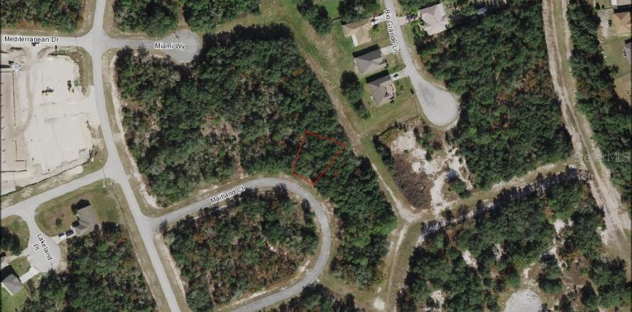 Terreno en Poinciana, Florida № 2165505