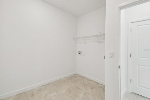 House in Spring Hill, Florida 4 bedrooms, 268.86 sq.m. № 1433692 - photo 22