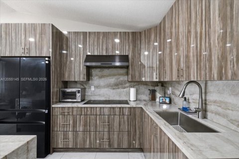 Casa en venta en Miami, Florida, 3 dormitorios, 175.03 m2 № 2185984 - foto 14