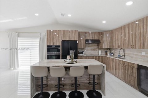 Casa en venta en Miami, Florida, 3 dormitorios, 175.03 m2 № 2185984 - foto 9