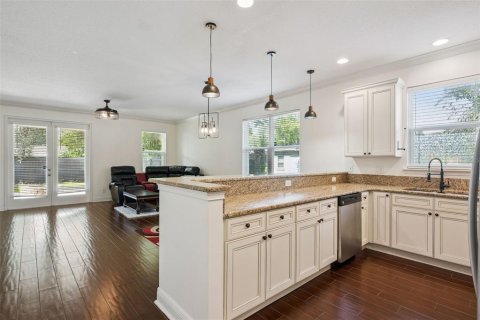 Appartement à louer à Orlando, Floride: 3 chambres, 163.04 m2 № 2420369 - photo 8