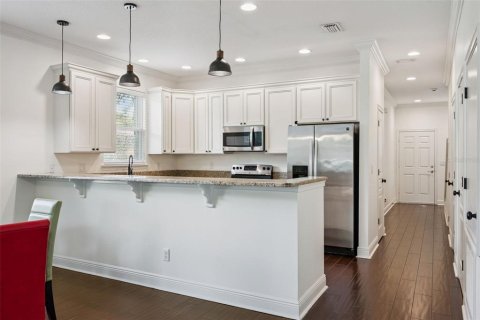 Appartement à louer à Orlando, Floride: 3 chambres, 163.04 m2 № 2420369 - photo 7