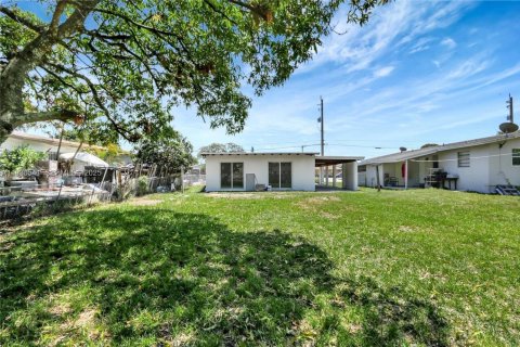 Купить виллу или дом в Форт-Лодердейл, Флорида 3 спальни, 89.93м2, № 1990737 - фото 29