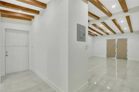 Купить виллу или дом в Форт-Лодердейл, Флорида 3 спальни, 89.93м2, № 1990737 - фото 23