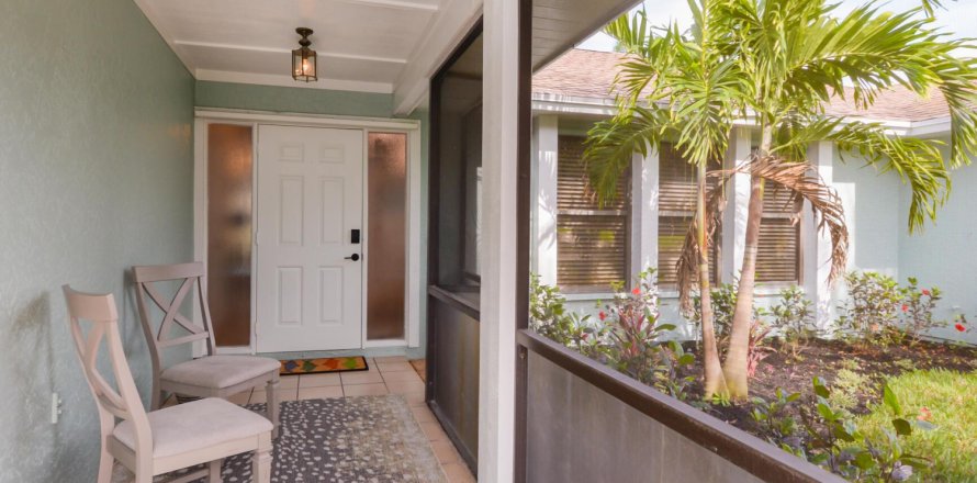 Casa en Jensen Beach, Florida 3 dormitorios, 173.91 m2 № 1136536