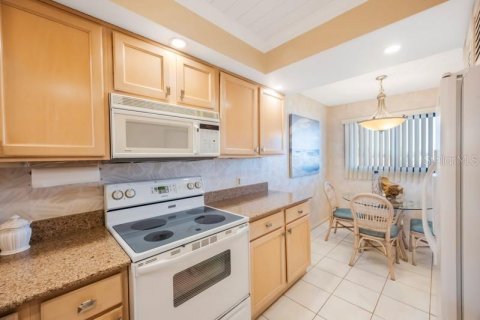 Condominio en alquiler en Tierra Verde, Florida, 2 dormitorios, 96.62 m2 № 1570177 - foto 10