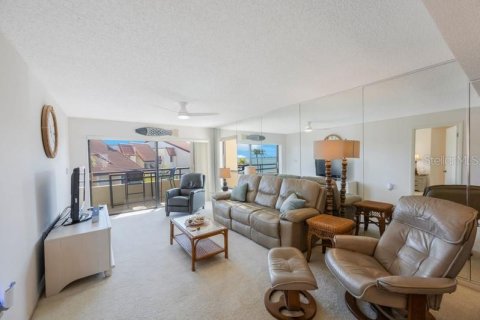 Condominio en alquiler en Tierra Verde, Florida, 2 dormitorios, 96.62 m2 № 1570177 - foto 17