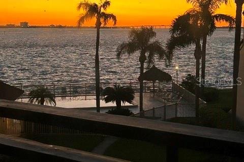 Condominio en alquiler en Tierra Verde, Florida, 2 dormitorios, 96.62 m2 № 1570177 - foto 5