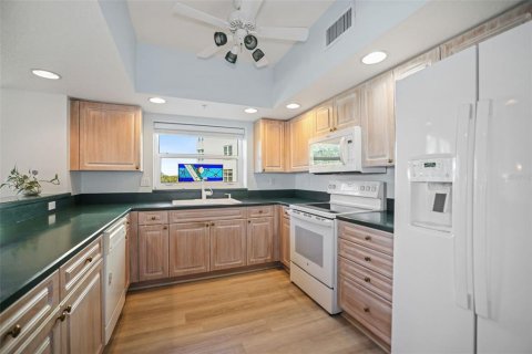 Condominio en venta en Saint Petersburg, Florida, 3 dormitorios, 167.32 m2 № 1589801 - foto 10