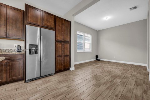 Casa en venta en Westlake, Florida, 4 dormitorios, 259.01 m2 № 2031216 - foto 11