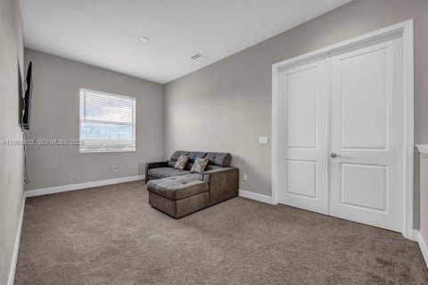 Casa en venta en Westlake, Florida, 4 dormitorios, 259.01 m2 № 2031216 - foto 23