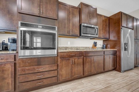 Casa en venta en Westlake, Florida, 4 dormitorios, 259.01 m2 № 2031216 - foto 9