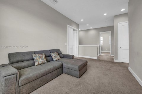 Casa en venta en Westlake, Florida, 4 dormitorios, 259.01 m2 № 2031216 - foto 22