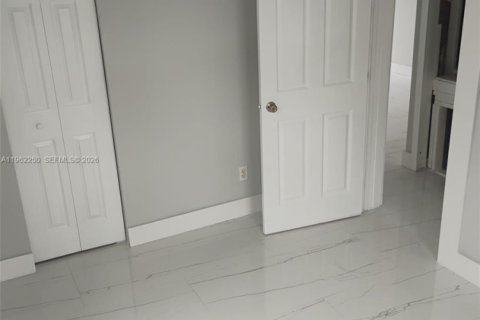 Immobilier commercial à vendre à Belle Glade, Floride: 114.46 m2 № 2025741 - photo 5