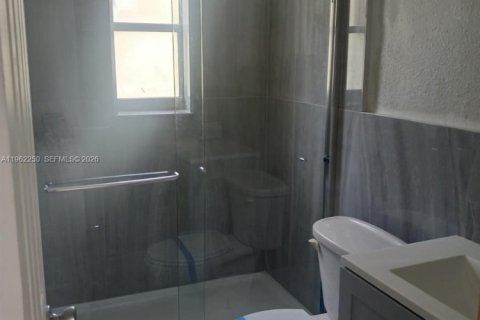 Immobilier commercial à vendre à Belle Glade, Floride: 114.46 m2 № 2025741 - photo 7