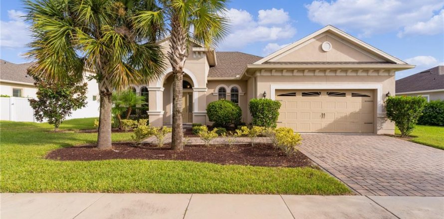 House in Groveland, Florida 4 bedrooms, 189.61 sq.m. № 1838291