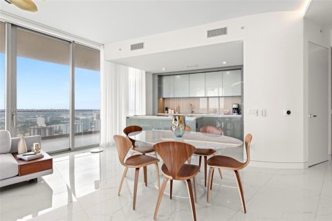 Copropriété à louer à Sunny Isles Beach, Floride: 2 chambres, 119.1 m2 № 1860476 - photo 8