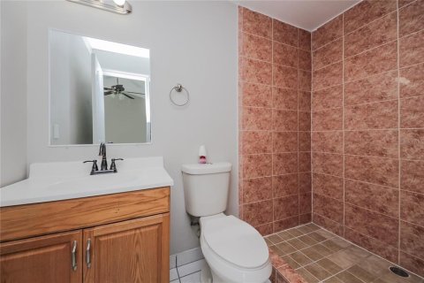 Снять в аренду виллу или дом в Киссимми, Флорида 5 комнат, 115.57м2, № 1913633 - фото 10