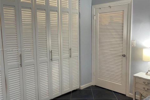 Copropriété à vendre à North Miami, Floride: 2 chambres, 113.71 m2 № 2020146 - photo 9