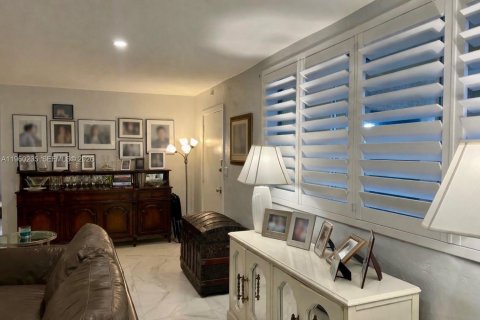 Condo à North Miami, Floride, 2 chambres  № 2020146