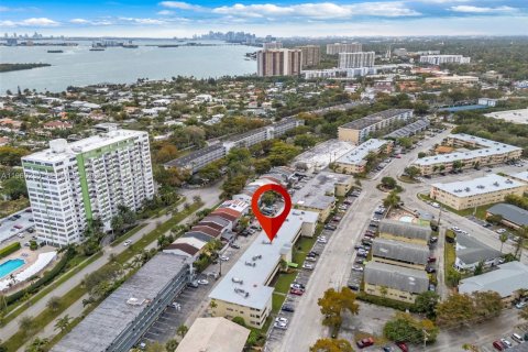 Copropriété à vendre à North Miami, Floride: 2 chambres, 113.71 m2 № 2020146 - photo 29