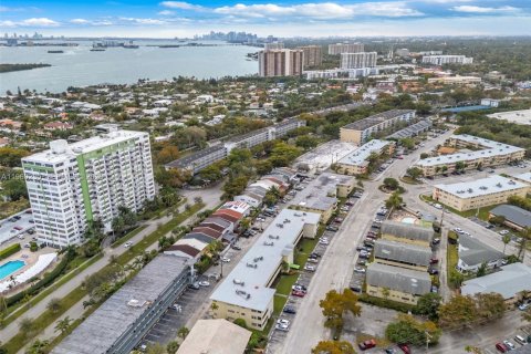 Copropriété à vendre à North Miami, Floride: 2 chambres, 113.71 m2 № 2020146 - photo 30