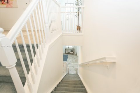 Villa ou maison à vendre à Pembroke Pines, Floride: 4 chambres, 236.06 m2 № 2055216 - photo 20