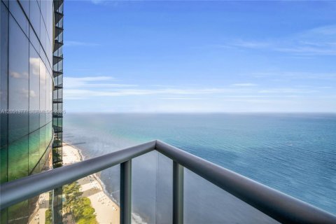 Condo in Sunny Isles Beach, Florida, 3 bedrooms  № 2176485 - photo 22