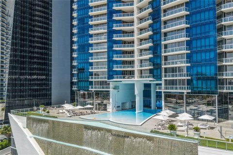 Condo in Sunny Isles Beach, Florida, 3 bedrooms  № 2176485 - photo 3