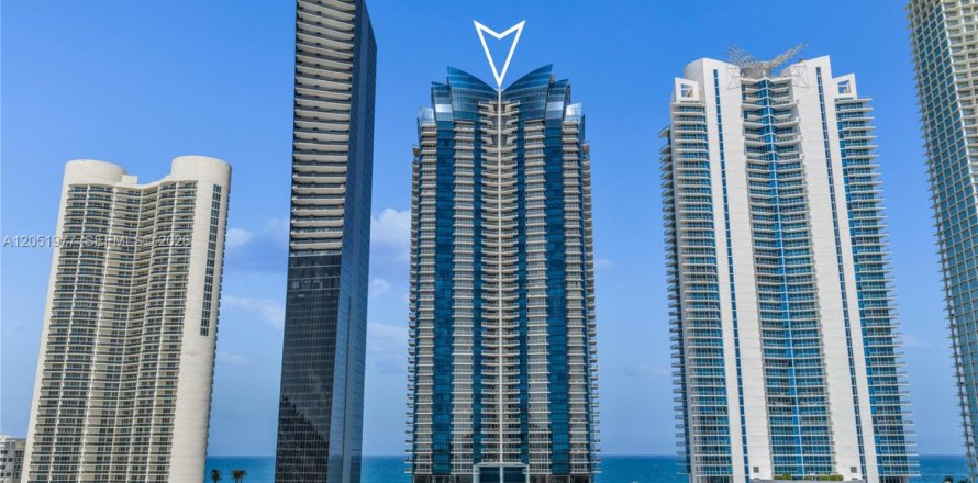 Condo in Sunny Isles Beach, Florida, 3 bedrooms  № 2176485