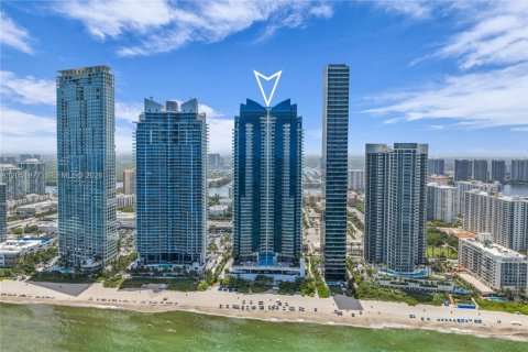 Condo in Sunny Isles Beach, Florida, 3 bedrooms  № 2176485 - photo 10