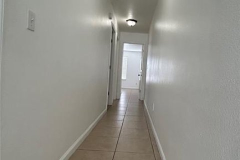 Adosado en venta en Kissimmee, Florida, 3 dormitorios, 128.21 m2 № 2212988 - foto 15