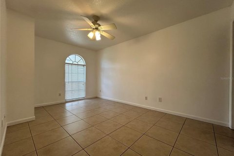 Adosado en venta en Kissimmee, Florida, 3 dormitorios, 128.21 m2 № 2212988 - foto 10
