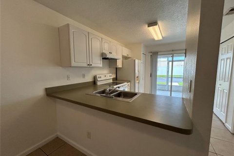Adosado en venta en Kissimmee, Florida, 3 dormitorios, 128.21 m2 № 2212988 - foto 8