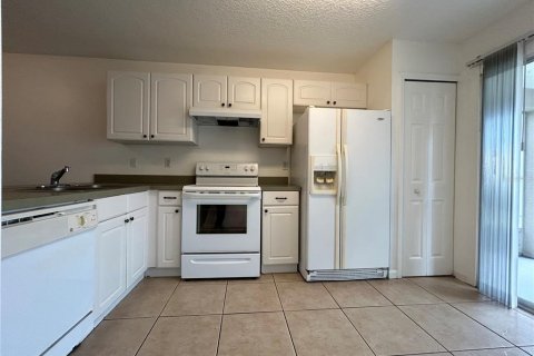 Adosado en venta en Kissimmee, Florida, 3 dormitorios, 128.21 m2 № 2212988 - foto 7