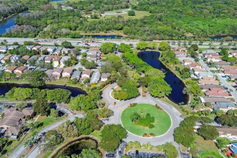 Villa ou maison à louer à Coconut Creek, Floride: 3 chambres, 143.07 m2 № 2011572 - photo 26