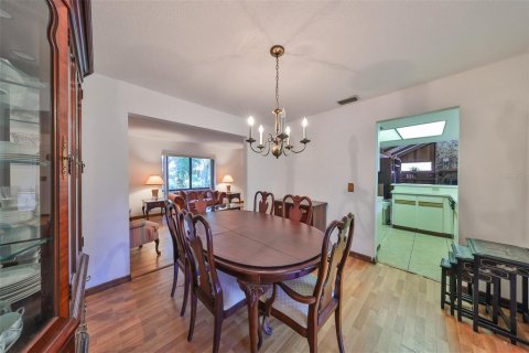 House in Valrico, Florida 4 bedrooms, 213.58 sq.m. № 2413503 - photo 22