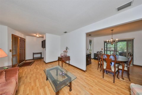 House in Valrico, Florida 4 bedrooms, 213.58 sq.m. № 2413503 - photo 21