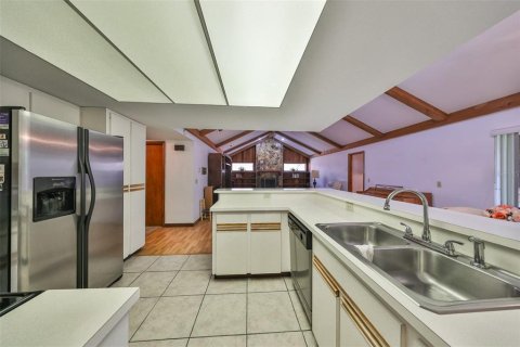 House in Valrico, Florida 4 bedrooms, 213.58 sq.m. № 2413503 - photo 12