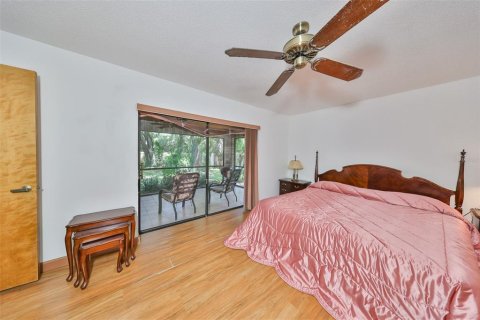 House in Valrico, Florida 4 bedrooms, 213.58 sq.m. № 2413503 - photo 27