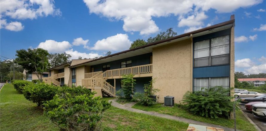 Condominio en Gainesville, Florida, 2 dormitorios № 1359763