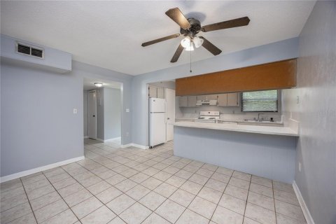 Condominio en venta en Gainesville, Florida, 2 dormitorios, 81.38 m2 № 1359763 - foto 18
