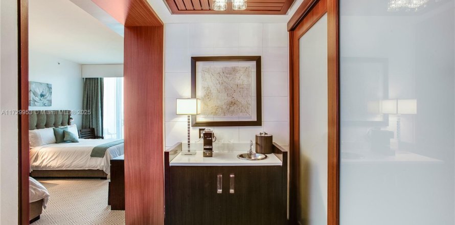 Condo à Bal Harbour, Floride, 1 chambre  № 1709619