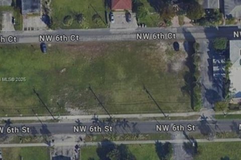 Propiedad comercial en venta en Pompano Beach, Florida № 1872740 - foto 1
