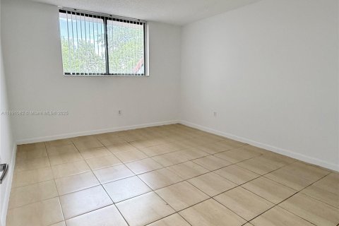 Appartement à louer à Miami, Floride: 2 chambres, 105.17 m2 № 1944427 - photo 8
