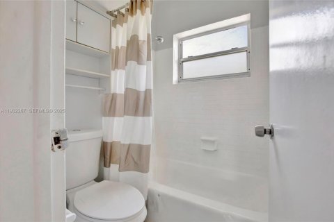 Copropriété à vendre à North Miami, Floride: 1 chambre, 53.14 m2 № 1994785 - photo 9