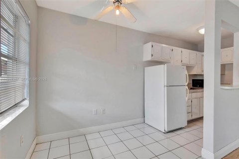Copropriété à vendre à North Miami, Floride: 1 chambre, 53.14 m2 № 1994785 - photo 14