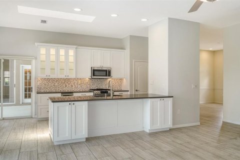 House in Sarasota, Florida 4 bedrooms, 233.46 sq.m. № 1804907 - photo 14