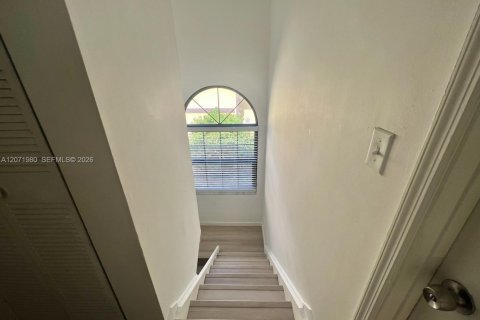 Touwnhouse à vendre à Miami, Floride: 3 chambres, 136.47 m2 № 2303611 - photo 14